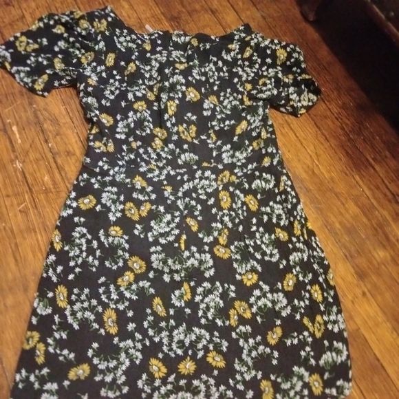 Free People Jinx Black Floral Cutout Tie Front Skirted Romper Size 2 - Picture 7 of 11